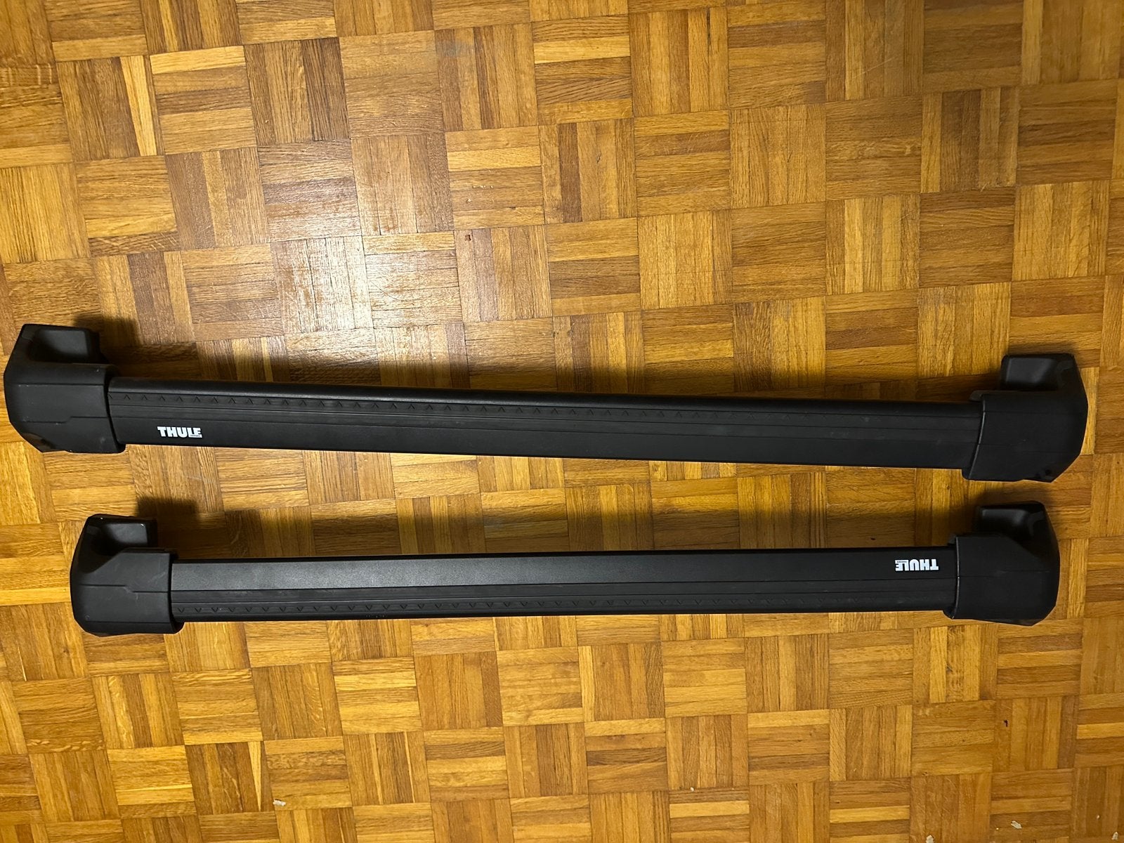 Thule WingBar Edge passat cc, Auto diversen, Ophalen of Verzenden, Zo goed als nieuw