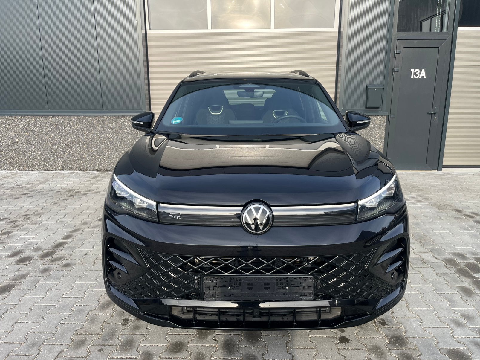 Volkswagen Tiquan R-Line | iQlight | 150 CV | 360 caméras, Autos, Volkswagen, 122 kW, Achat, Euro 6, Entreprise