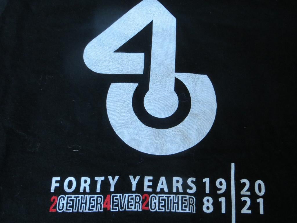 FRONT 242  GIRLIE SMALL T-SHIRT - 40 YEARS - 1981/2021, Manches courtes, Taille 36 (S), Comme neuf, B&C