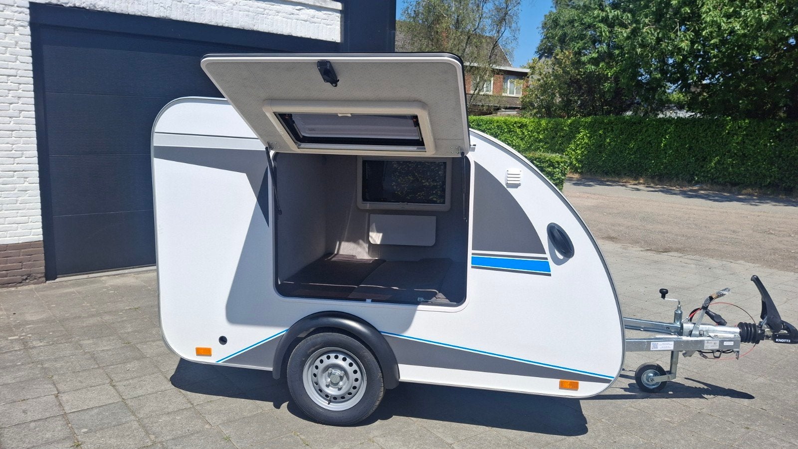 Teardrop ** 750kg ** Tomplan Mini Tommy 2026, Caravans en Kamperen, Overige merken, Tot en met 2, Radio, Lengtebed