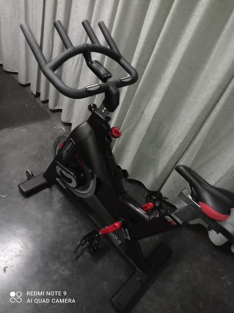 Life Fitness by icg IC1 Nieuwstaat, Ophalen
