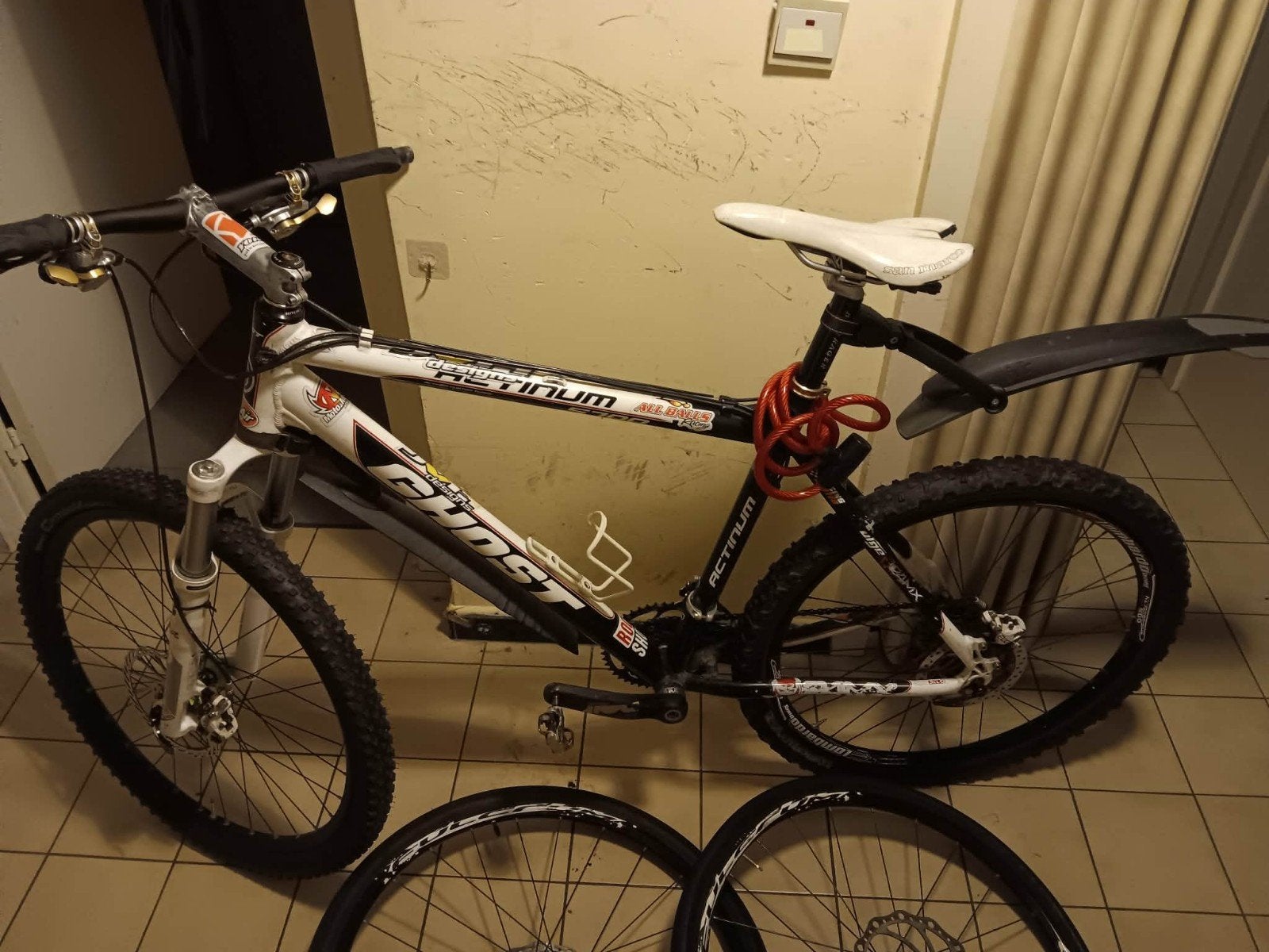 GHOST RTX ACTINUM ATB en bon état, Vélos & Vélomoteurs, Vélos | VTT & Mountainbikes, Autres marques, Enlèvement ou Envoi, Utilisé