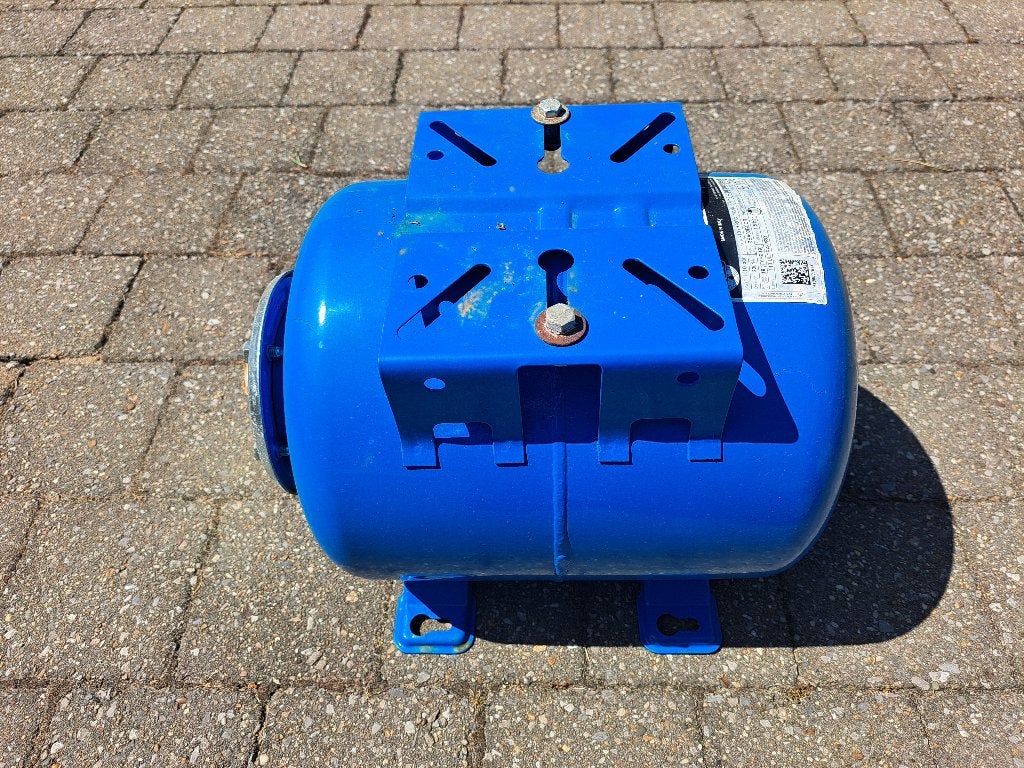 Expansievat, Ophalen, Minder dan 20 liter, Onderdeel, Minder dan 3 jaar oud