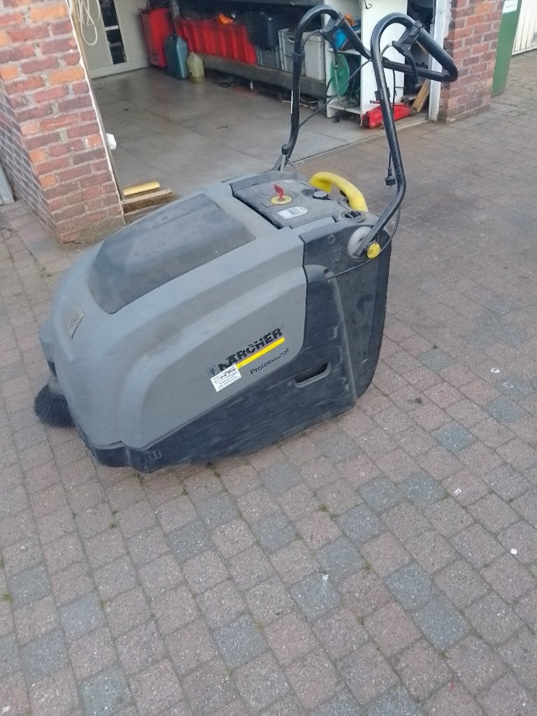 Borstelmachine bijna nieuw perfect staat KARCHER, Ophalen