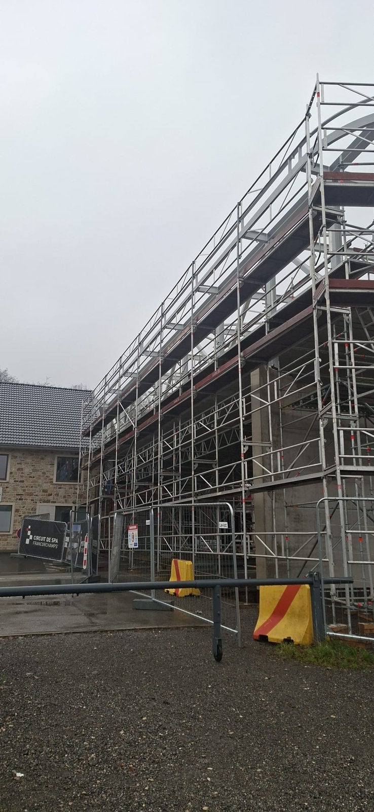 Echafaudage de macon, Échafaudage de façade, Enlèvement, Utilisé, 2 à 5 mètres
