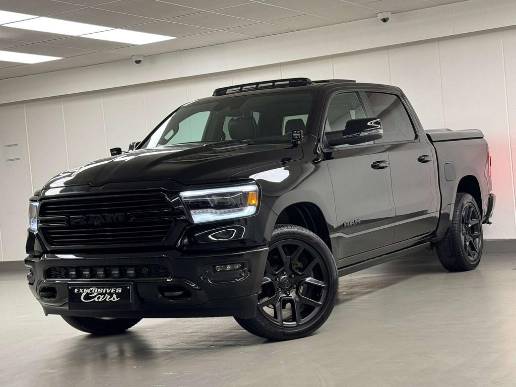 Dodge Ram 5.7 LARAMIE NIGHT EDITION FULL FULL OPTIONS TVAC, Autos, Cuir, Phares entièrement LED, Achat, Noir