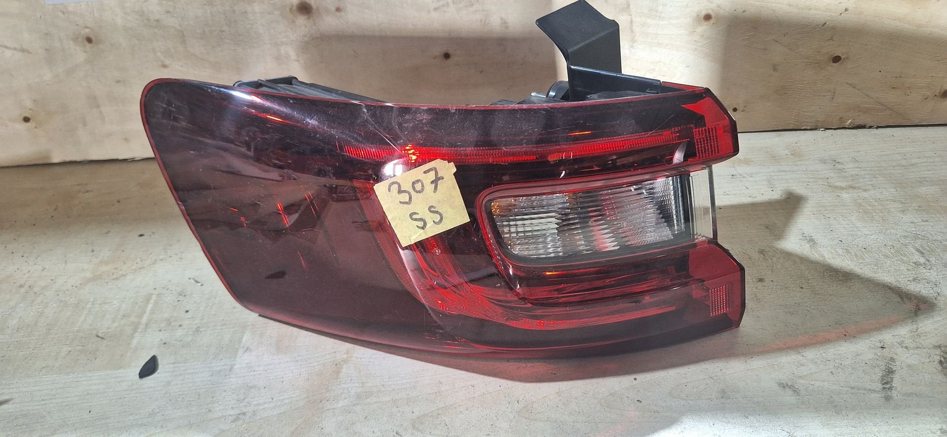 Origineel Renault Achterlicht Rechts OEM 265554226R  307SS, -, Utilisé, -, -