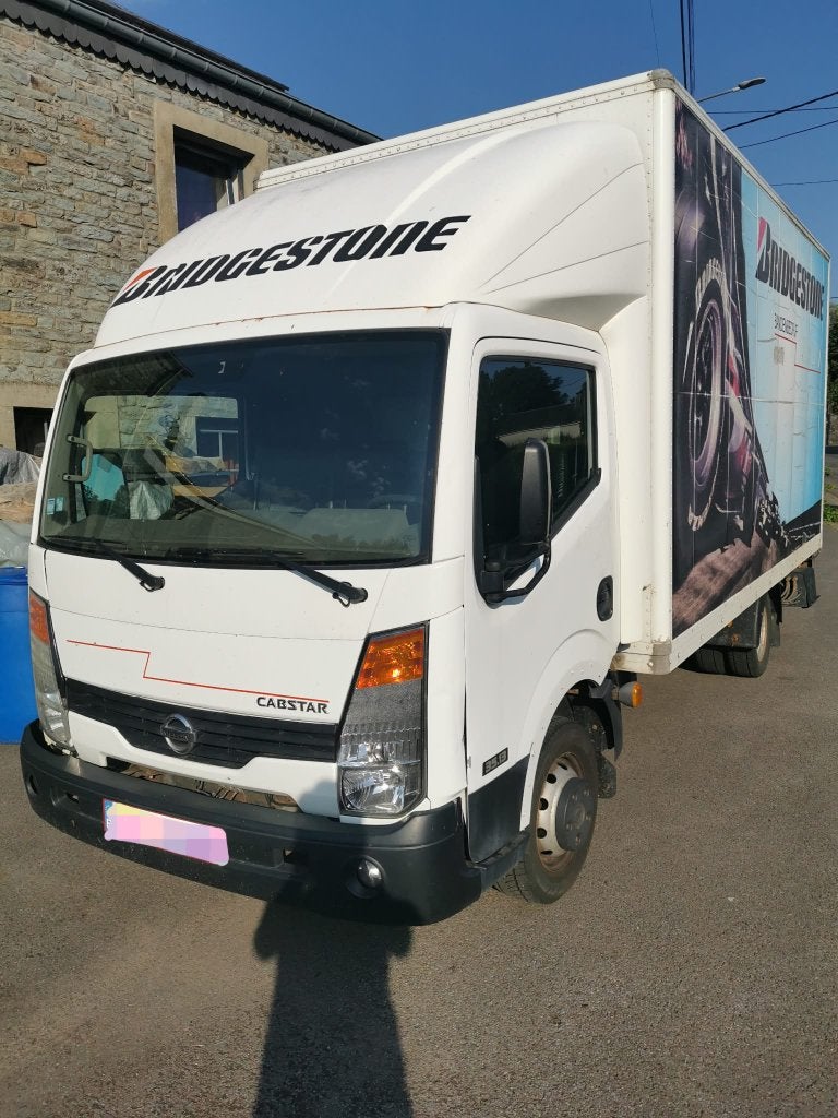 Nissan Cabstar, Permis b, camionnette, camion, utilitaire, Autos, Achat, Autres couleurs, Diesel, Particulier