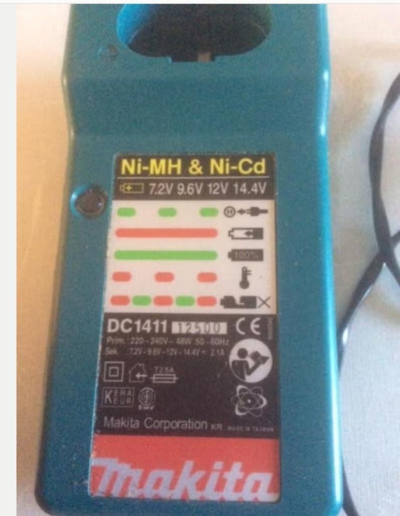 Makita machine lader, Ophalen of Verzenden, Gebruikt