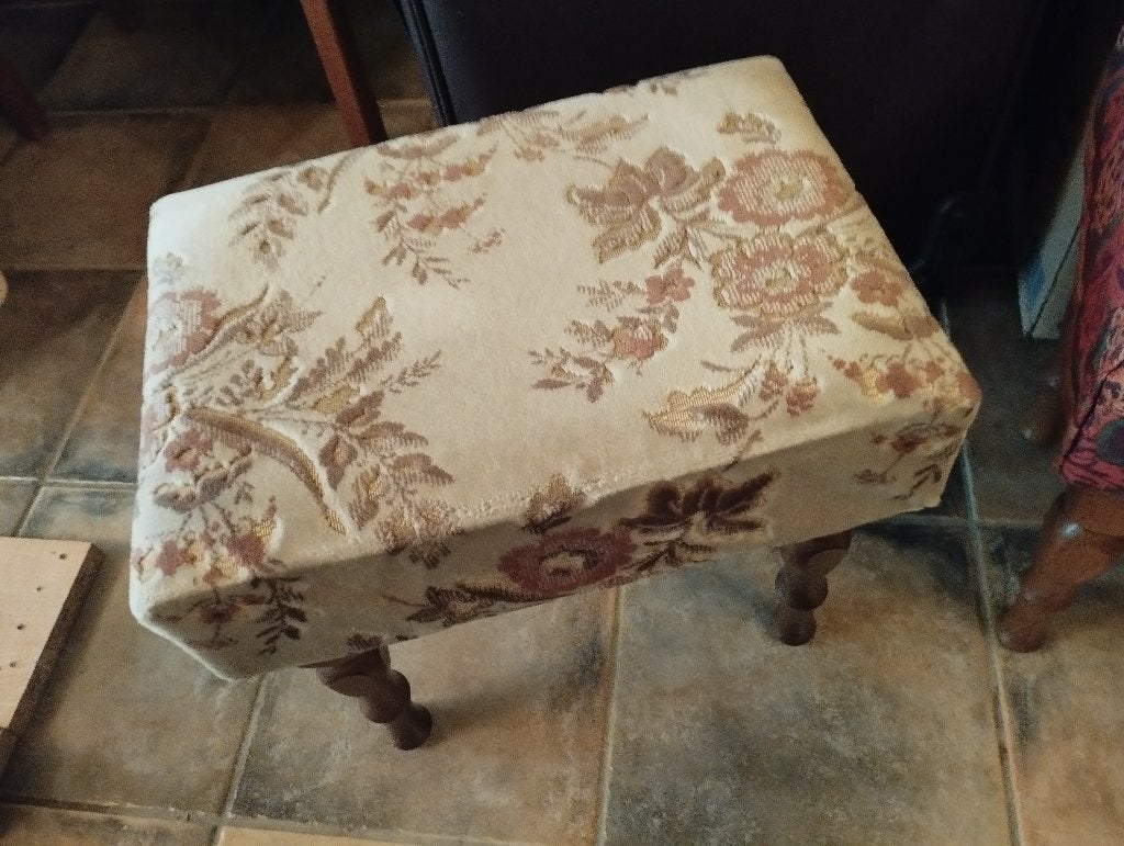 Vintage fluwelen voetsteun Eikenhouten poten, Ophalen