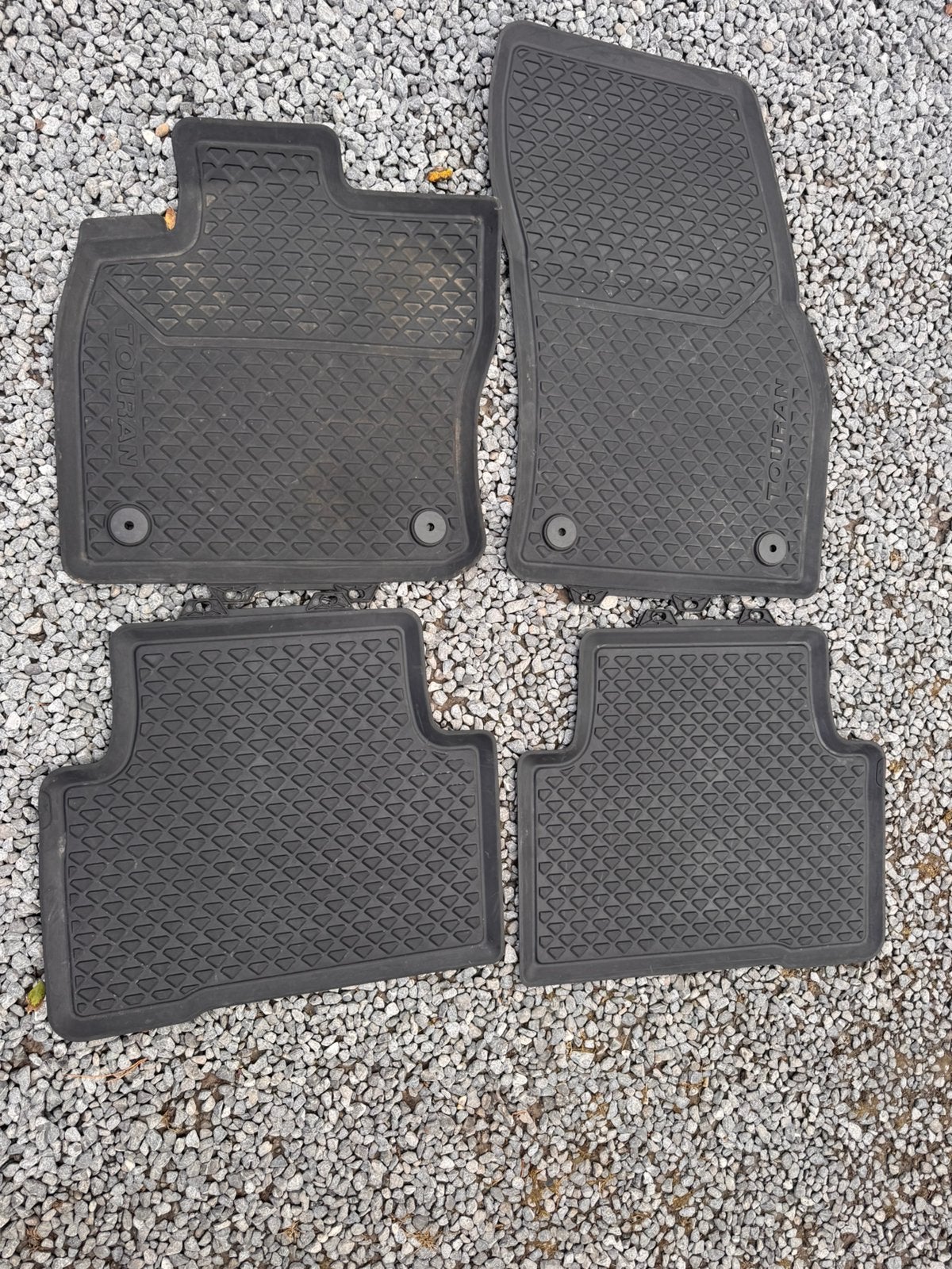 4 tapis de sol d’origine VW Touran 3, Enlèvement, Comme neuf