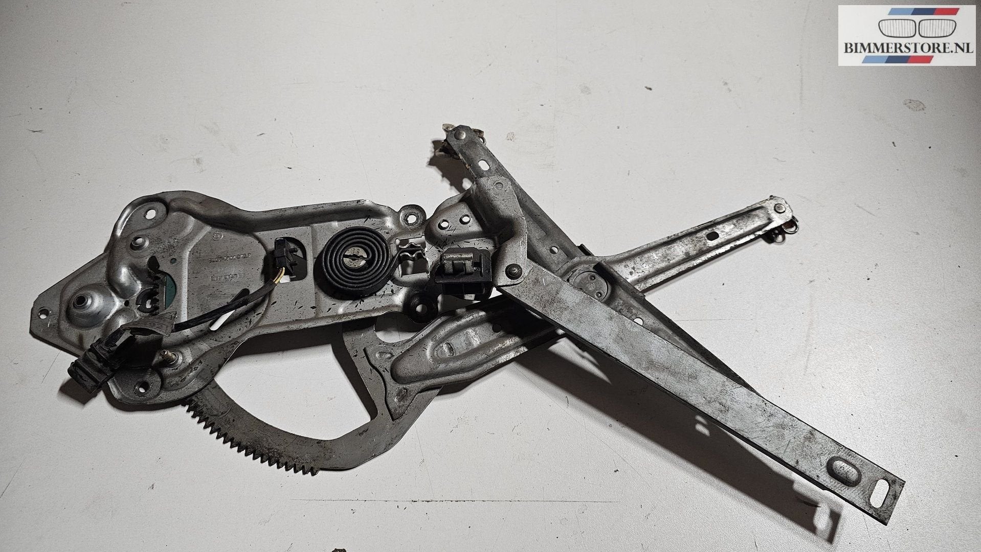 Raammechaniek rechtsvoor zonder motor BMW 5-serie E34 513219, -, Utilisé, -, Enlèvement ou Envoi