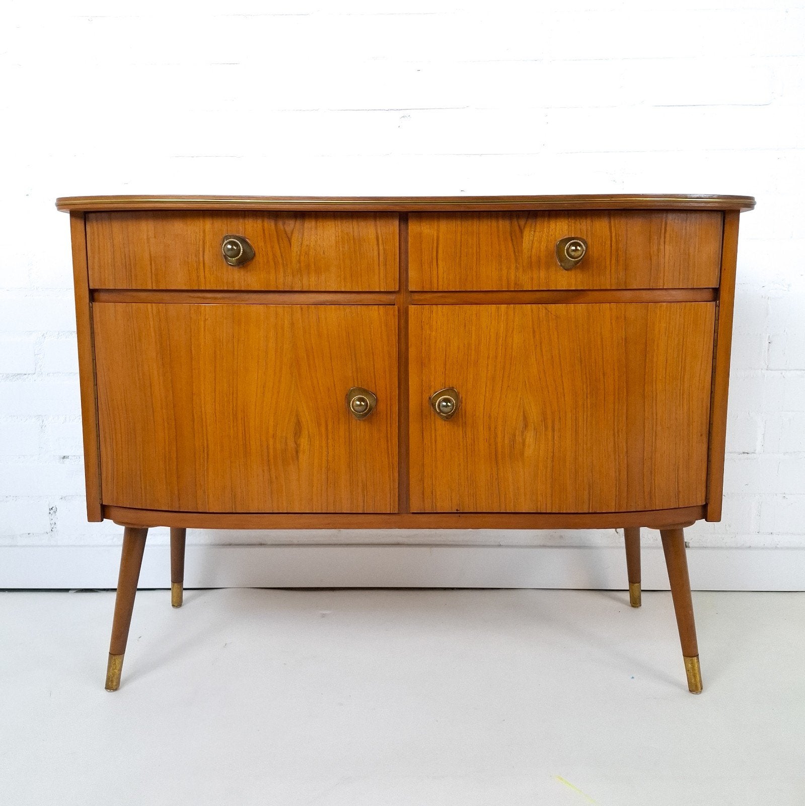 Vintage kastje jaren 50/60 mid century modern design, Maison & Meubles, Armoires | Dressoirs, Enlèvement, Autres essences de bois