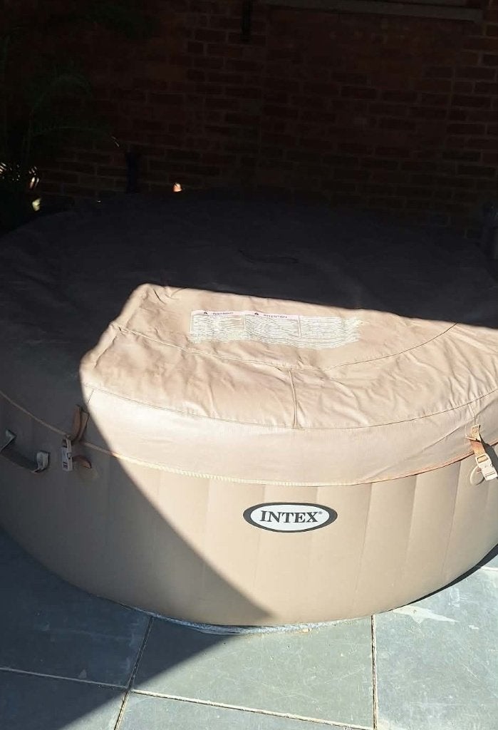 Intex jacuzzi, Tuin en Terras, Ophalen, Gebruikt, Afdekzeil, Opblaasbaar