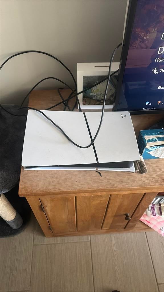 Playstation 5 + 2 manettes + Razer Barracuda X, Enlèvement, Comme neuf, Playstation 5