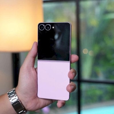 Samsung Galaxy Z Flip8 - Pink – 256 Go – Neuf, Télécoms, Téléphonie mobile | Samsung, Enlèvement, Comme neuf