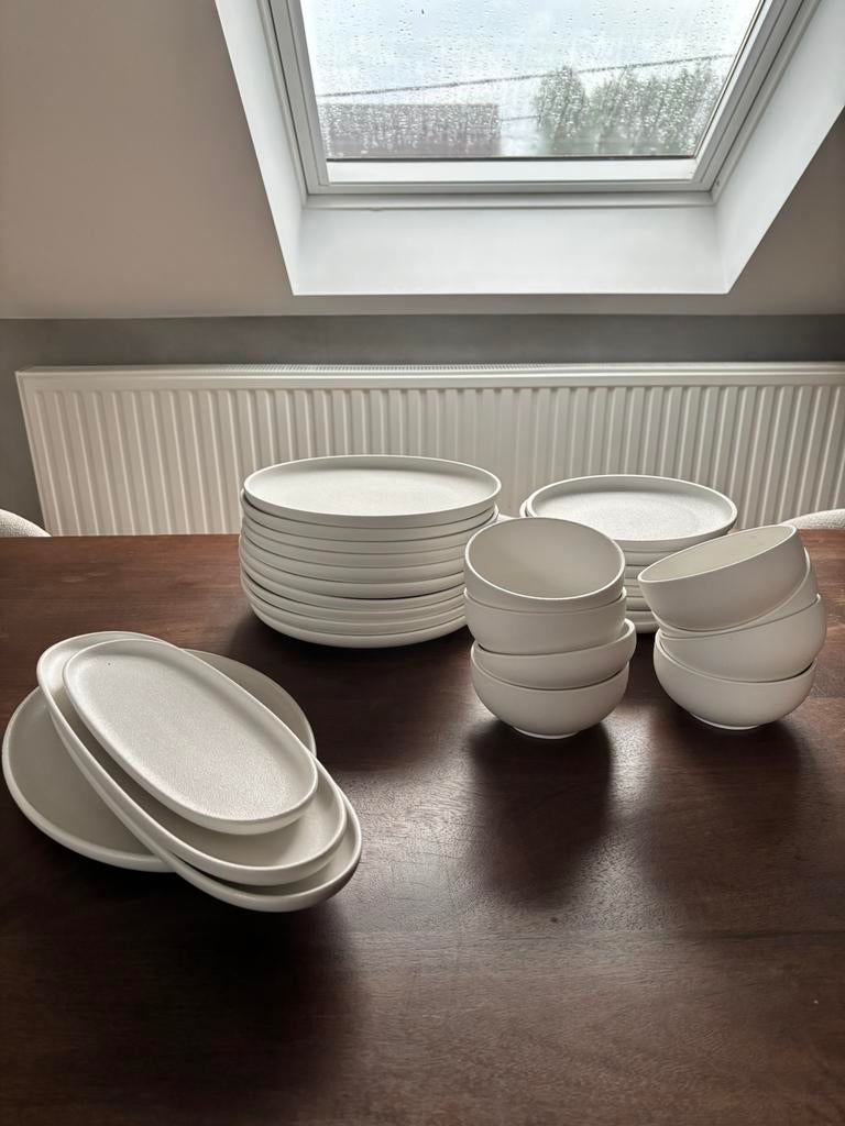 Witte serviesset, Enlèvement