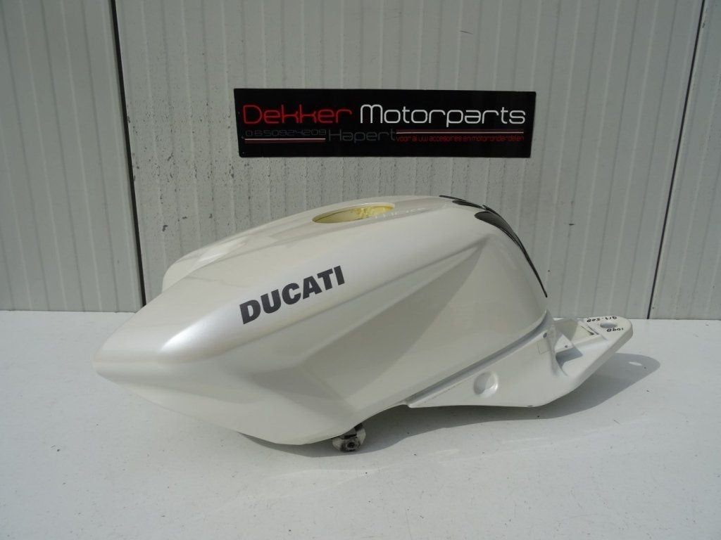 Benzine tank / Fuell Tank Ducati 848 1098 1198 2007-2012, -, -, Nieuw, Ophalen of Verzenden