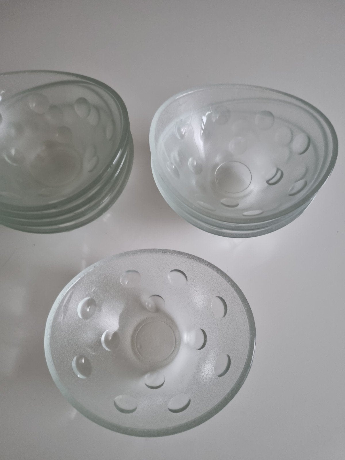 Plats en verre vintage, Émaillé, Enlèvement ou Envoi, Comme neuf, Verre