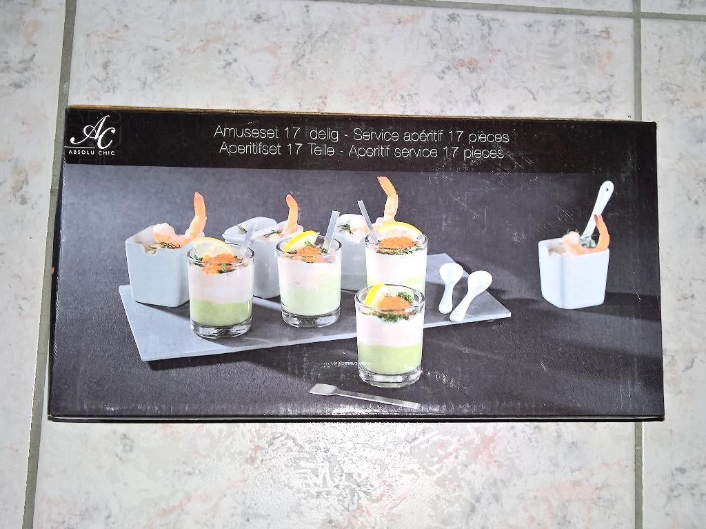 Set / service pour aperitif 17 pièces, Huis en Inrichting, Keuken | Servies, Ophalen, Nieuw, Aardewerk, Compleet servies