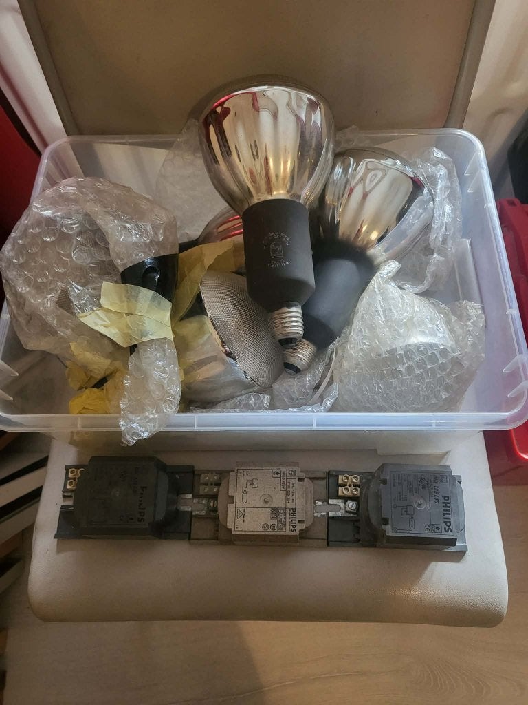 Lot 6 lampes Philips HPR 125 + 3ballastres, Autres sources lumineuses, Enlèvement ou Envoi, Comme neuf, Verre