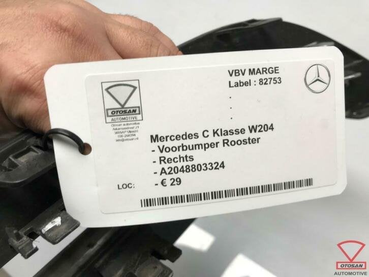 mercedes classe c w204 grille de pare chocs avant droite a20, Autos : Pièces & Accessoires, Mercedes-Benz AG, Pare-chocs, Mercedes-Benz