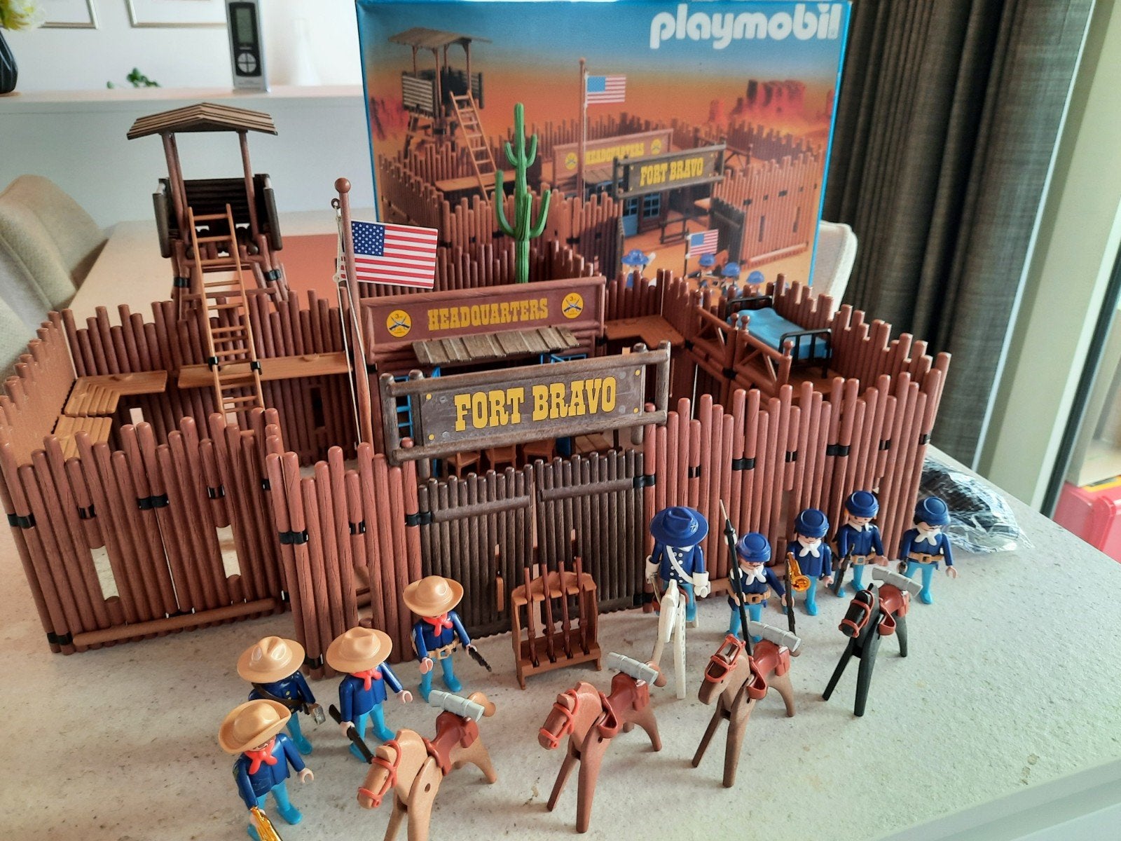 Playmobil Fort Bravo met soldaten en indianen, Utilisé, Château/Fort, Kit complet, Enlèvement