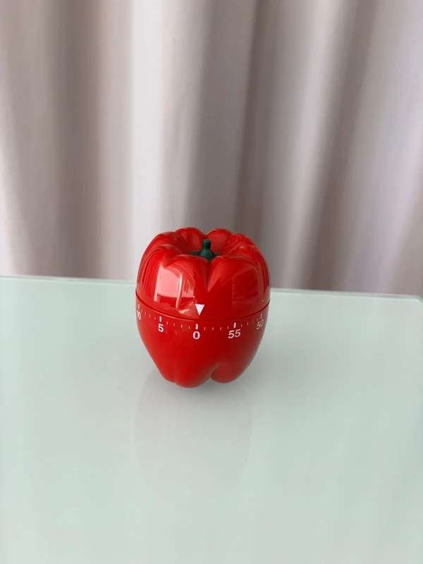 Vintage keukenwekker in de vorm van een rode paprika, Huis en Inrichting, Keuken | Keukenbenodigdheden, Zo goed als nieuw, Overige typen