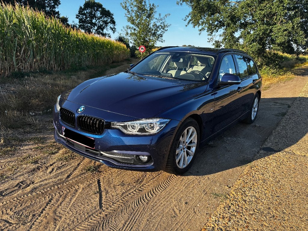 Bmw 320d Touring sport 190pk, Auto's, BMW, Automaat, 4 cilinders, Blauw, Navigatiesysteem