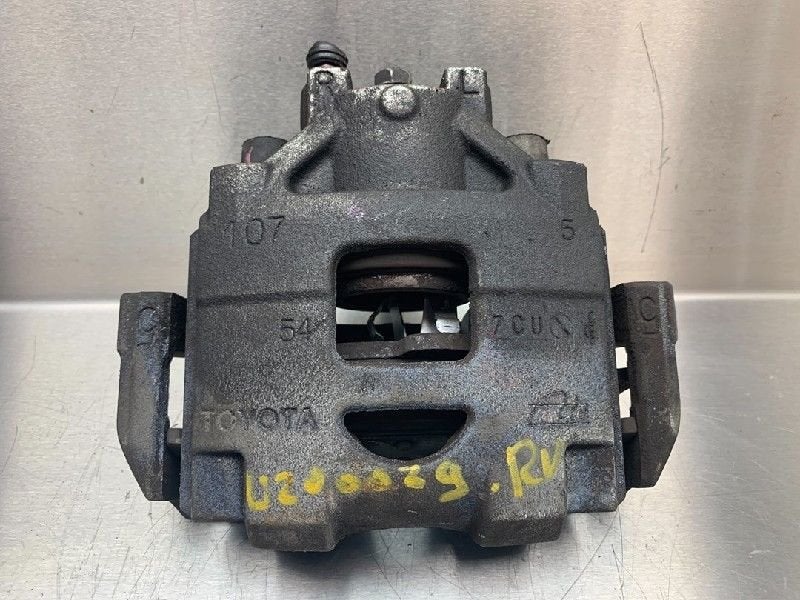 REMKLAUW RECHTS VOOR ABS Toyota Yaris III (P13), Gebruikt, Toyota