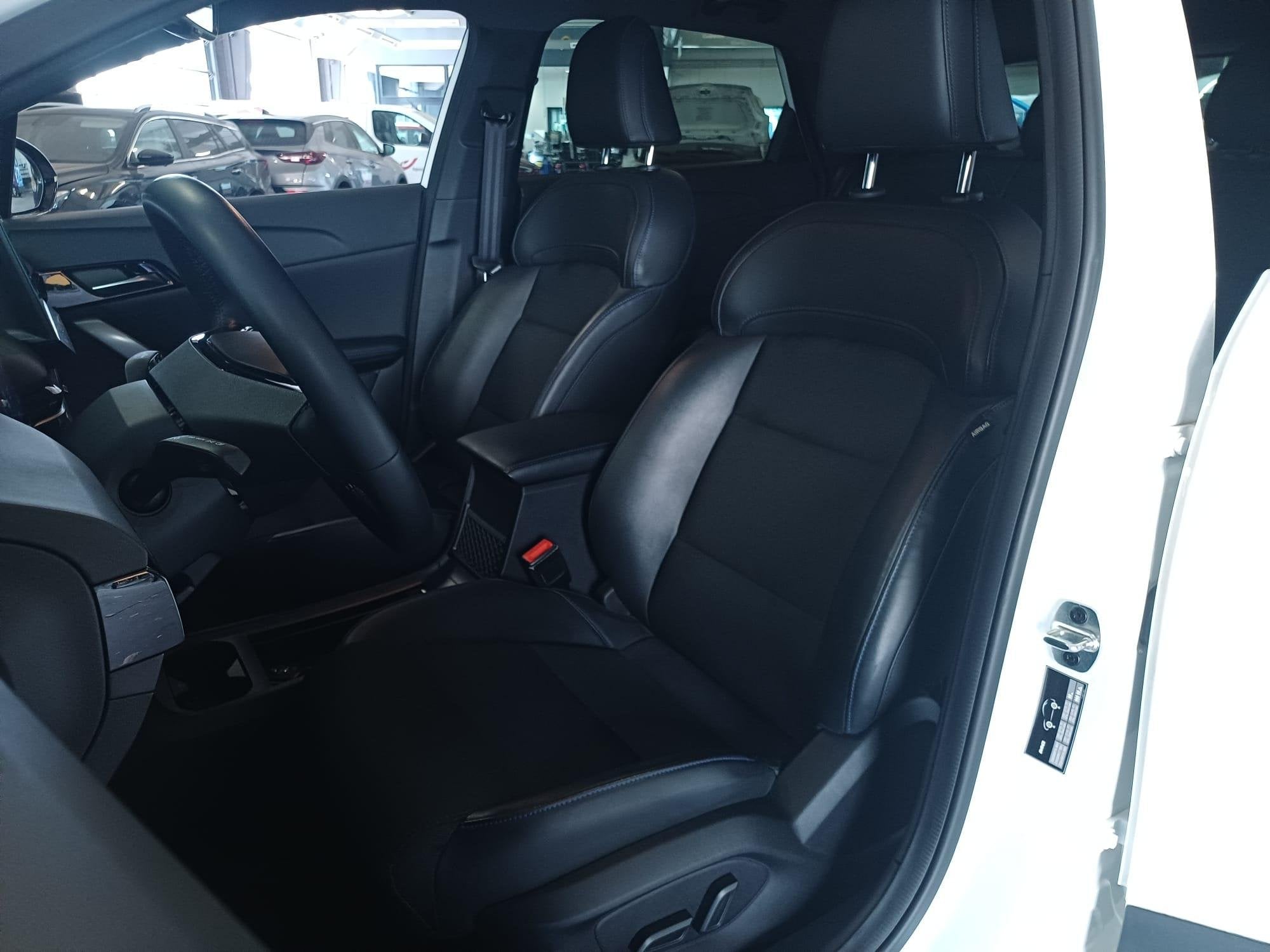 MG MG4 64 kWh Luxury (automatique), Autos, Achat, Entreprise, 5 portes, 5 places