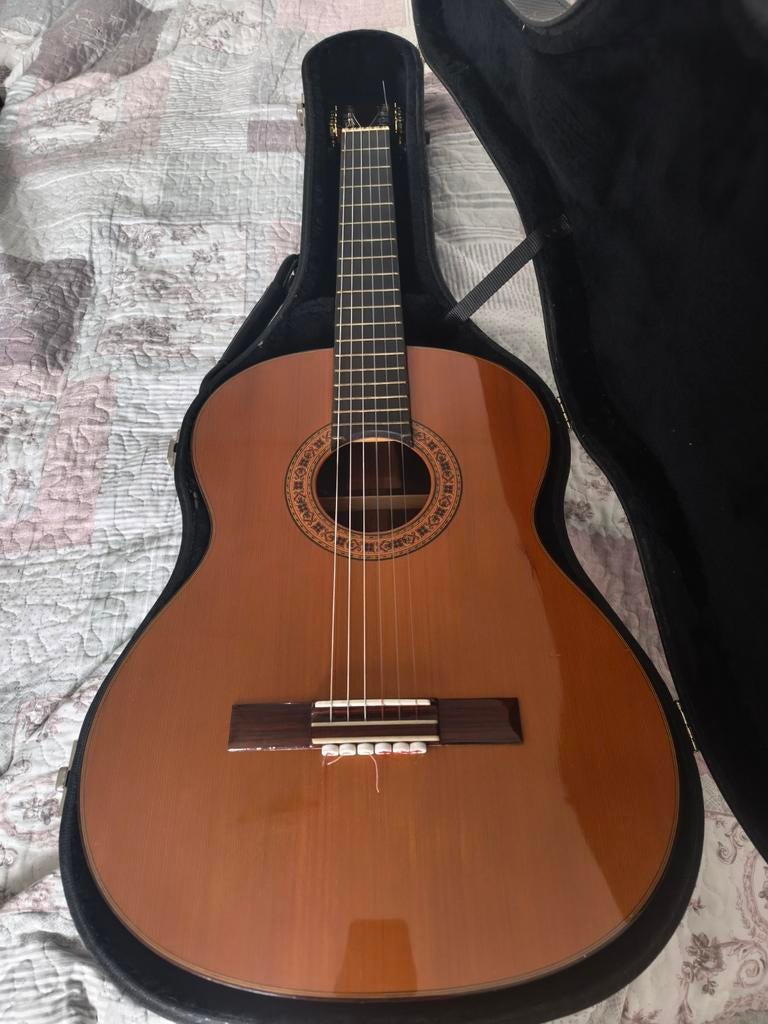 Guitare Valeriano bernal père, Musique & Instruments, Instruments à corde | Guitares | Acoustiques, Utilisé, Guitare classique ou espagnole
