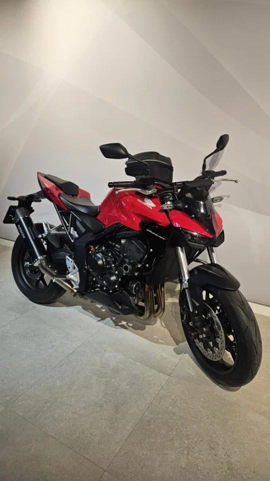 Honda CB1000 Hornet (bj 2025), Motoren, Motoren | Honda, Bedrijf, Overig, Meer dan 35 kW, 1000 cc