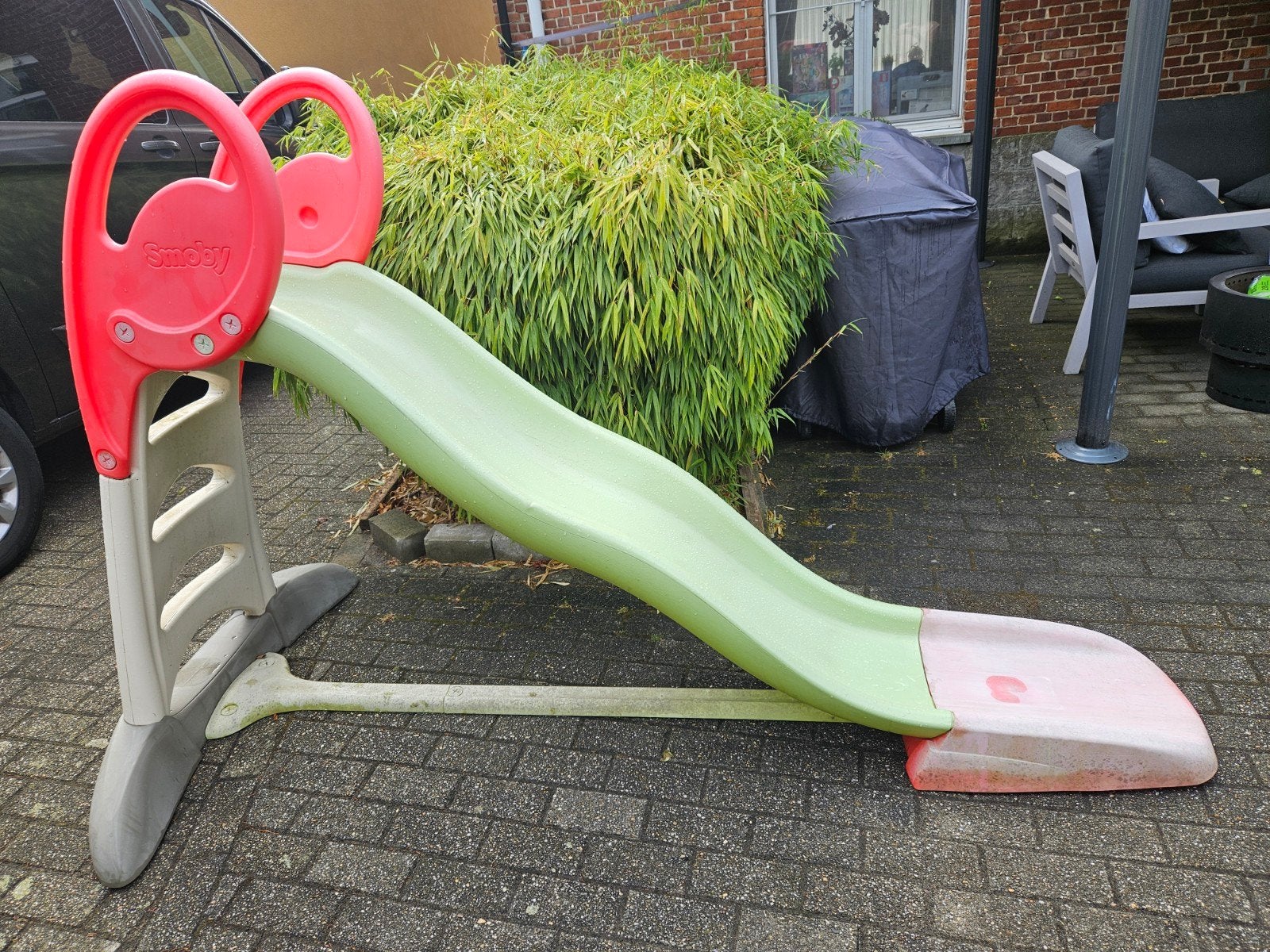 Glijbaan XL Smoby
Kleur is afgegaan door de zon, Ophalen, Glijbaan