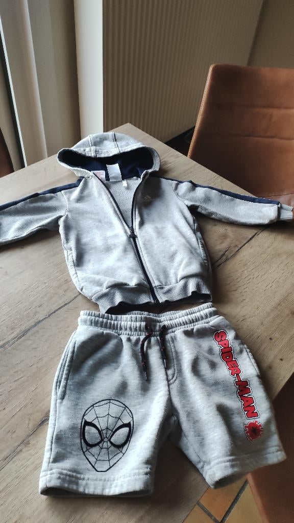 setje ADIDAS vest, broek Spiderman MARVEL, 3/4 jaar 98/104, Ophalen, Gebruikt, Setje, Jongen