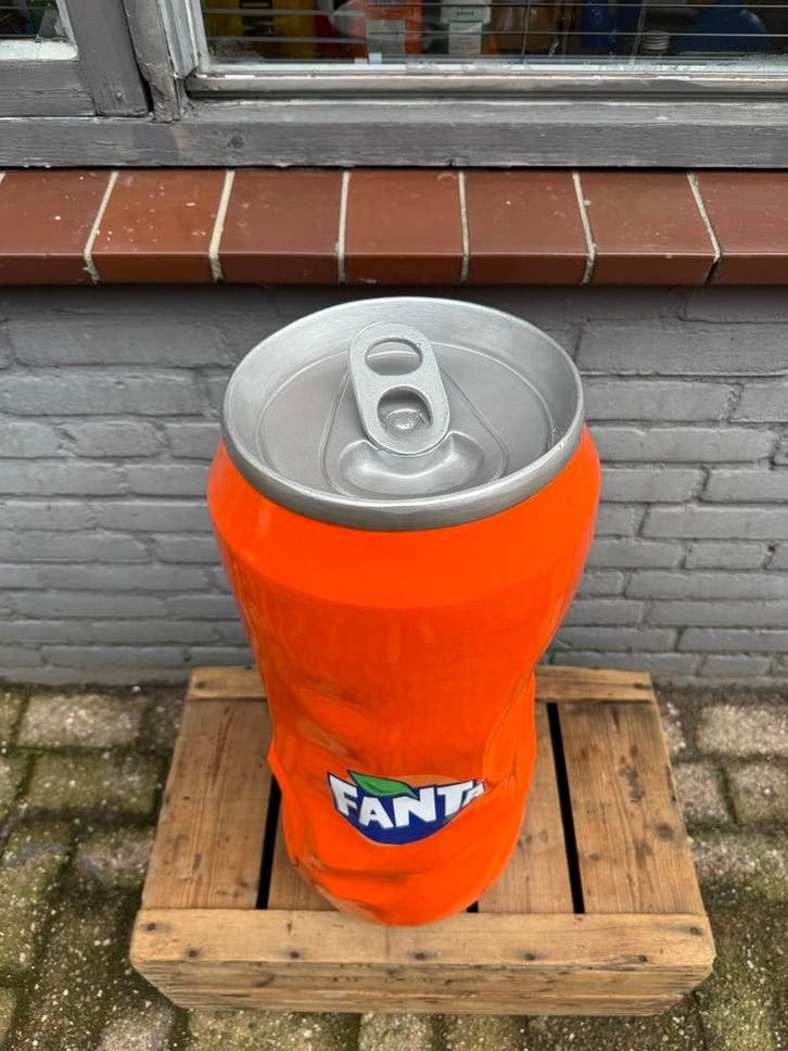 Grote Fanta Blik Decoratie - Uniek en Opvallend