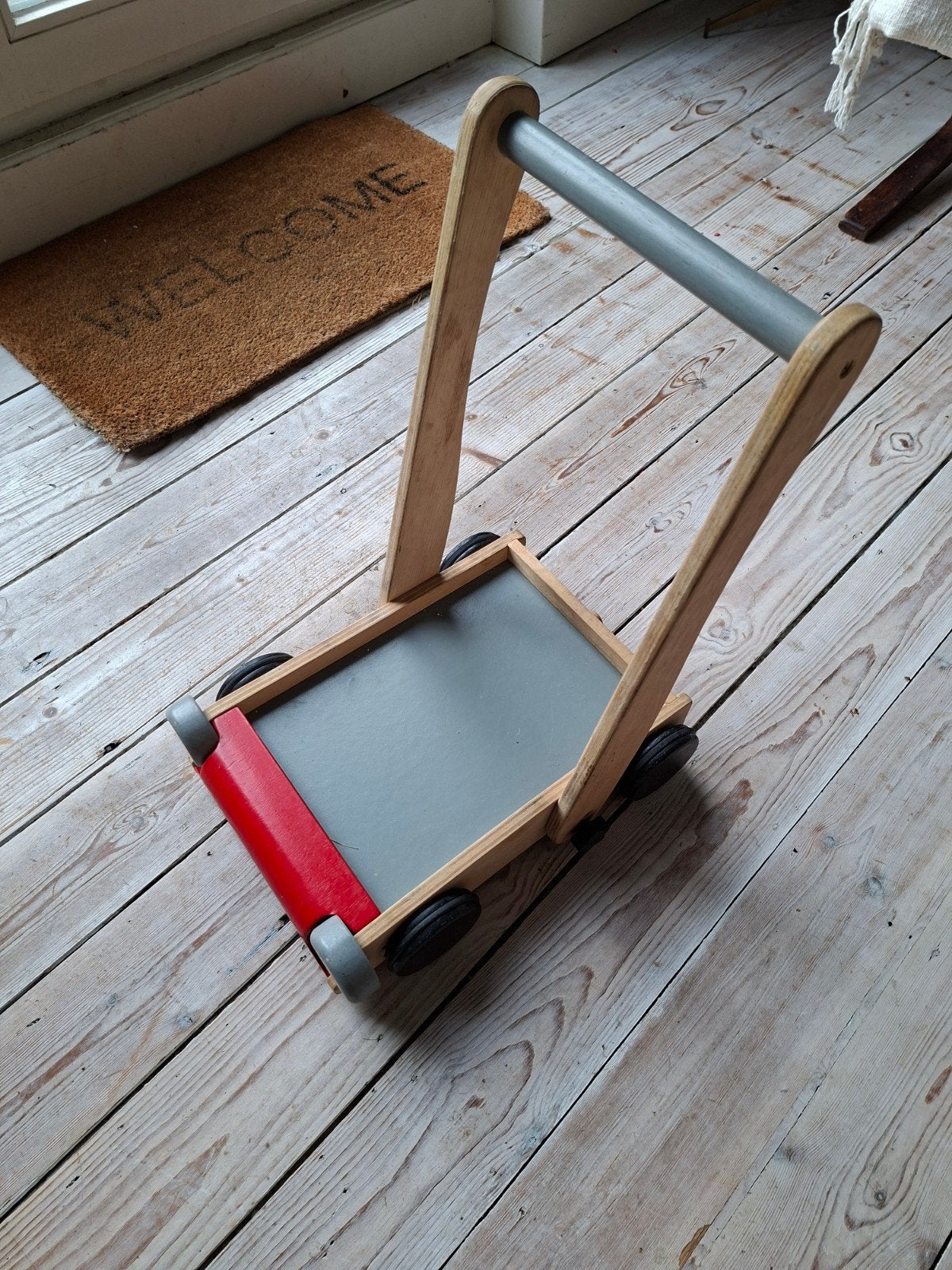 marcheur/ chariot de marche bébé en bois, Kinderen en Baby's, Ophalen