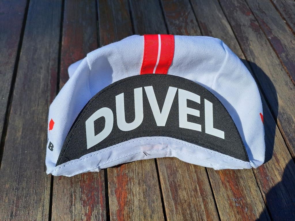 Duvel moortgat koerspetje limeted edition, Verzamelen, Ophalen of Verzenden, Duvel