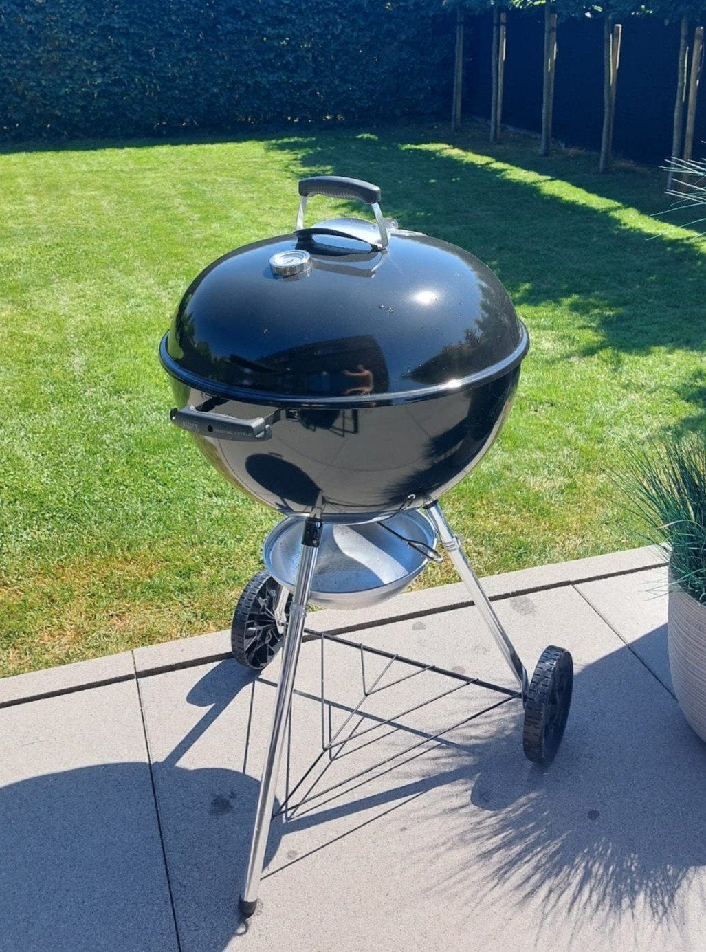 Houtskoolbarbecue Weber 57 cm met hoes Te koop, Ophalen, Gebruikt, Weber, Met accessoires