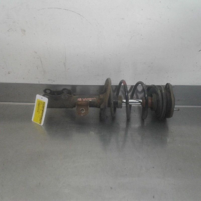 VEERPOOT RECHTS VOOR Toyota Corolla (E15) (11-2006/11-2013), Gebruikt, Toyota