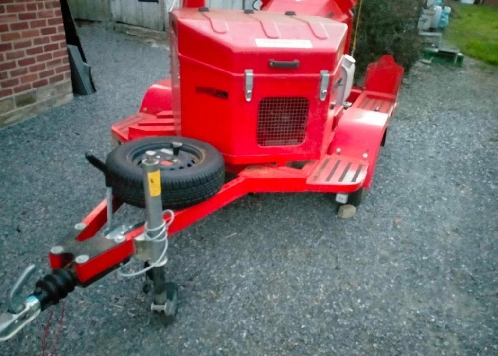 Broyeur de branches, Ophalen, Gebruikt, Benzine