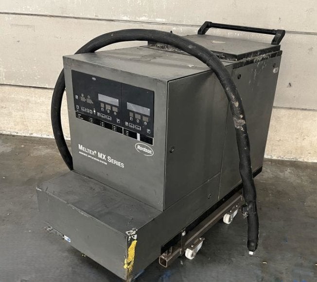Nordson Meltex MX industriële lijmmachine, Enlèvement, Utilisé