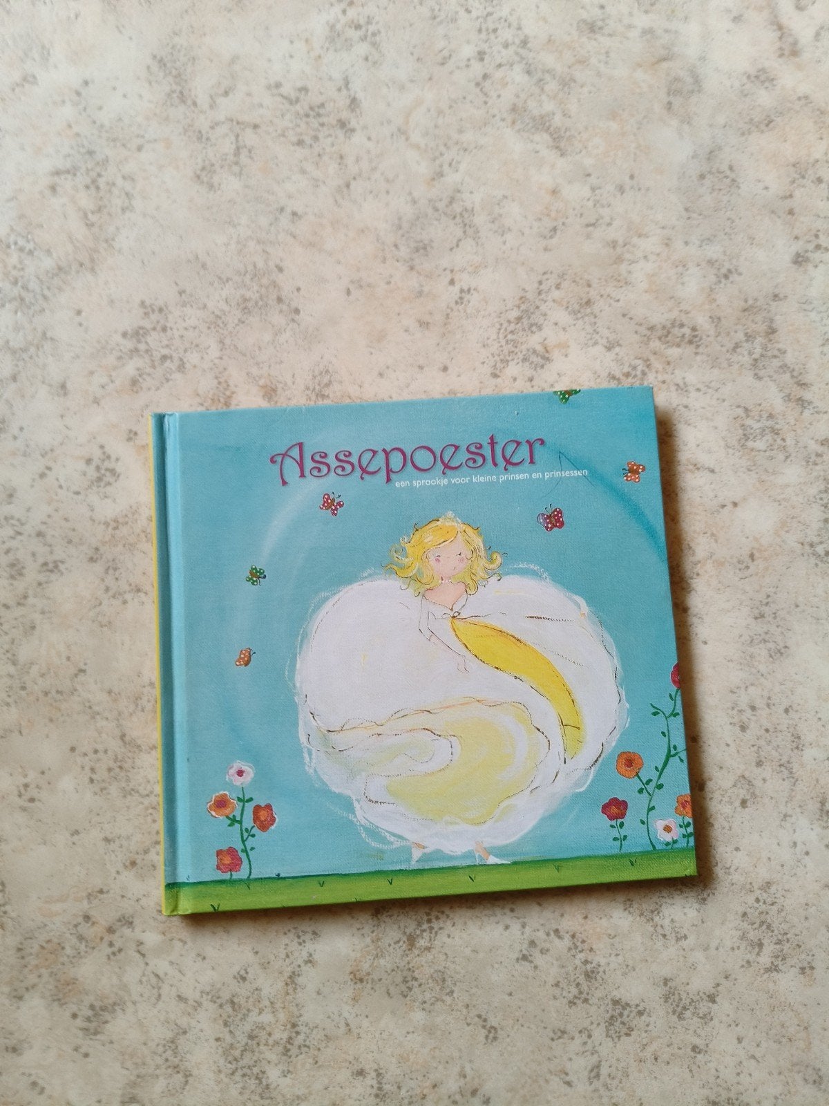 kleuterboek sprookje assepoester, Ophalen