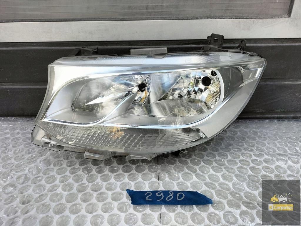 A19109060000, MERCEDES SPRINTER KOPLAMP LINKS A19109060000, Gebruikt, Mercedes-Benz AG, Mercedes-Benz, Mercedesstrasse 120
70372  Stuttgart, DE