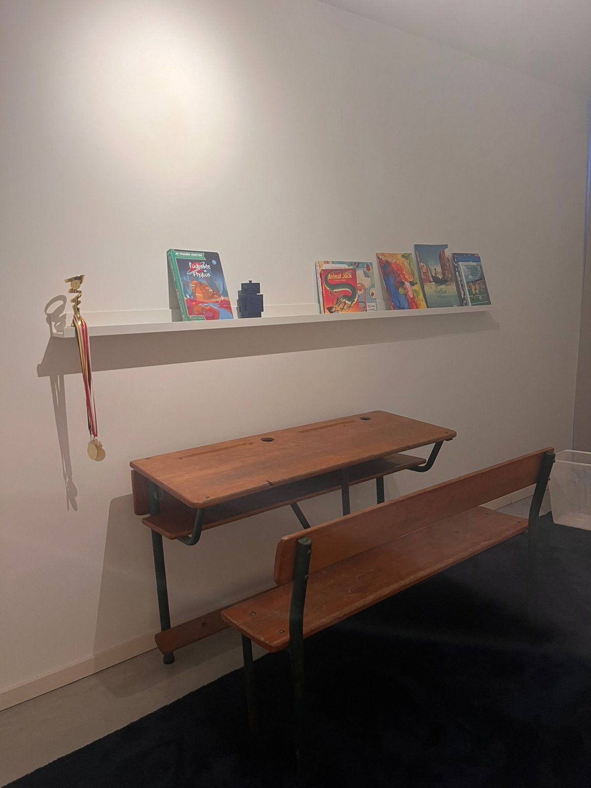 Banc d’école vintage, Enlèvement, Utilisé