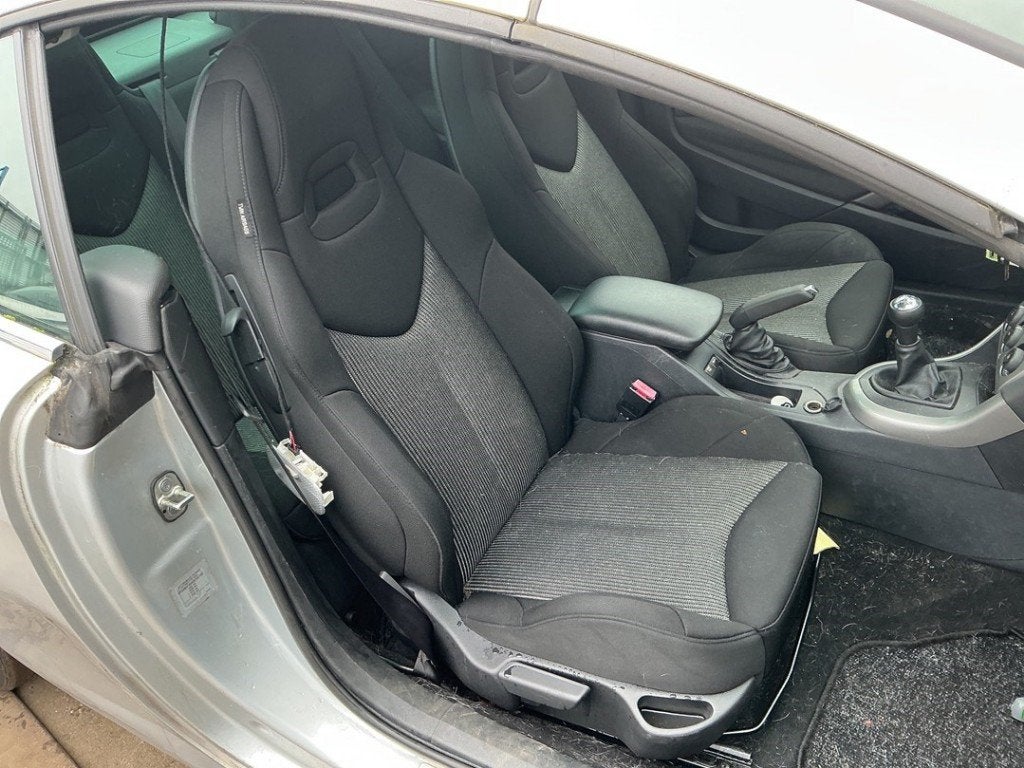 STOEL RECHTS VOOR Peugeot 308 CC (4B) (01-2009/12-2015), Kontakt-peugeot@peugeot.com, Gebruikt, Peugeot Deutschland GmbH, Bahnhofsplatz
65423  Rüsselsheim, DE