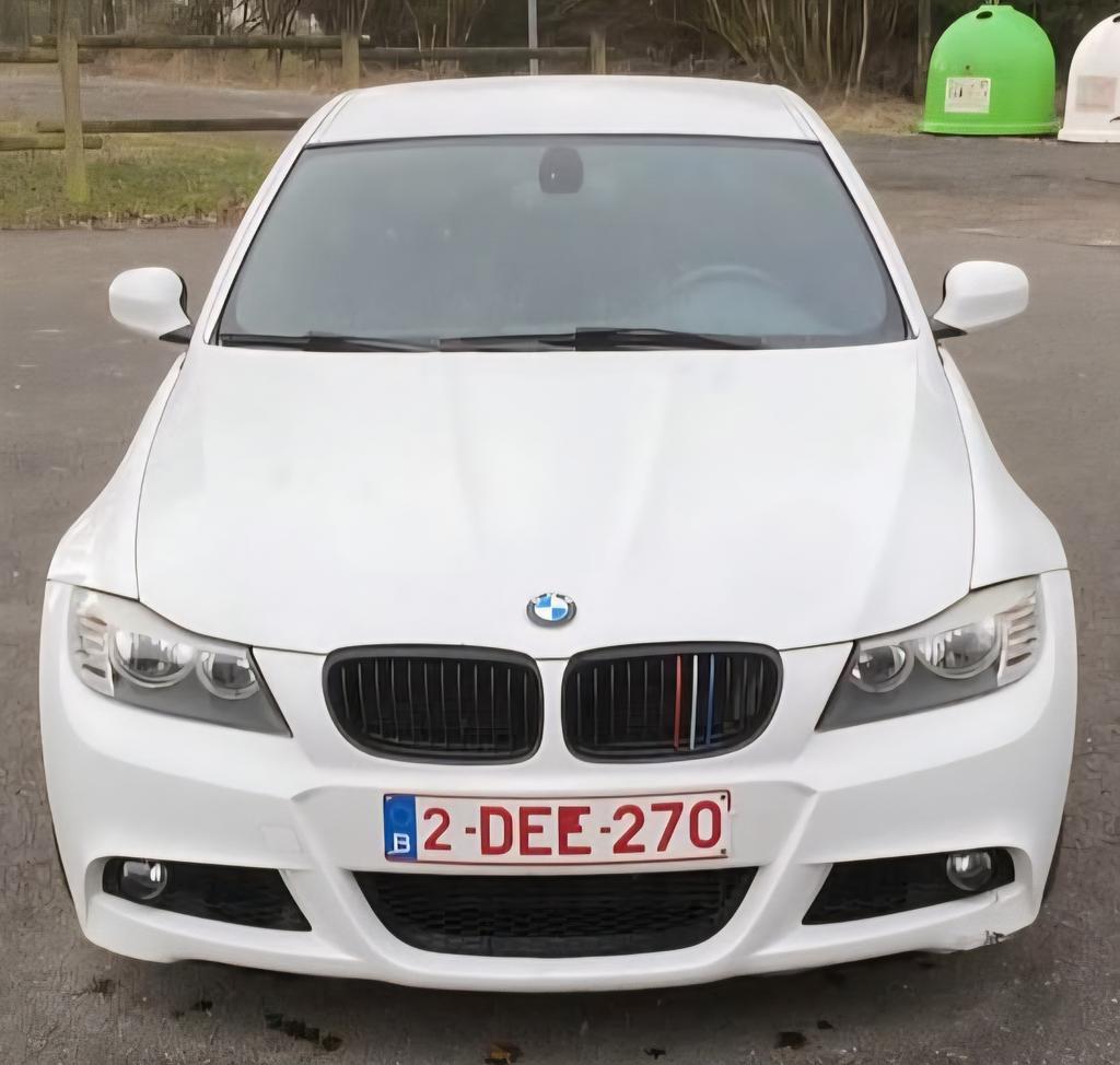 BMW SÉRIE 3 318D PACK M Diesel – 100 kW(136 ch) SUPERBE ÉTAT, Euro 5, Achat, 4 portes, Noir