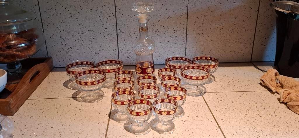 Vintage likeurfles met glazen., Enlèvement ou Envoi