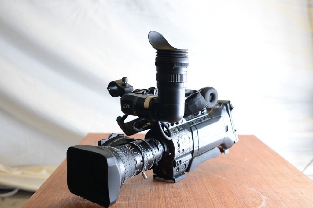Panasonic GY-HM750U avec objectif Fujinon XT17 x 4,5 BRM, TV, Hi-fi & Vidéo, Carte mémoire, Full HD, Panasonic, Enlèvement ou Envoi