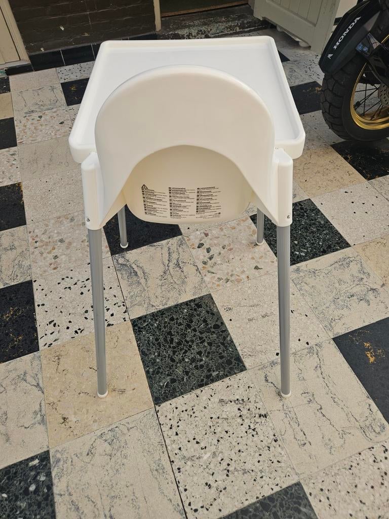 Ikea kinderstoel, Ophalen